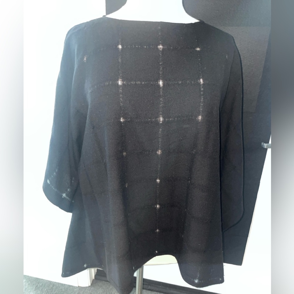Wool Gauze Grid Poncho In Black